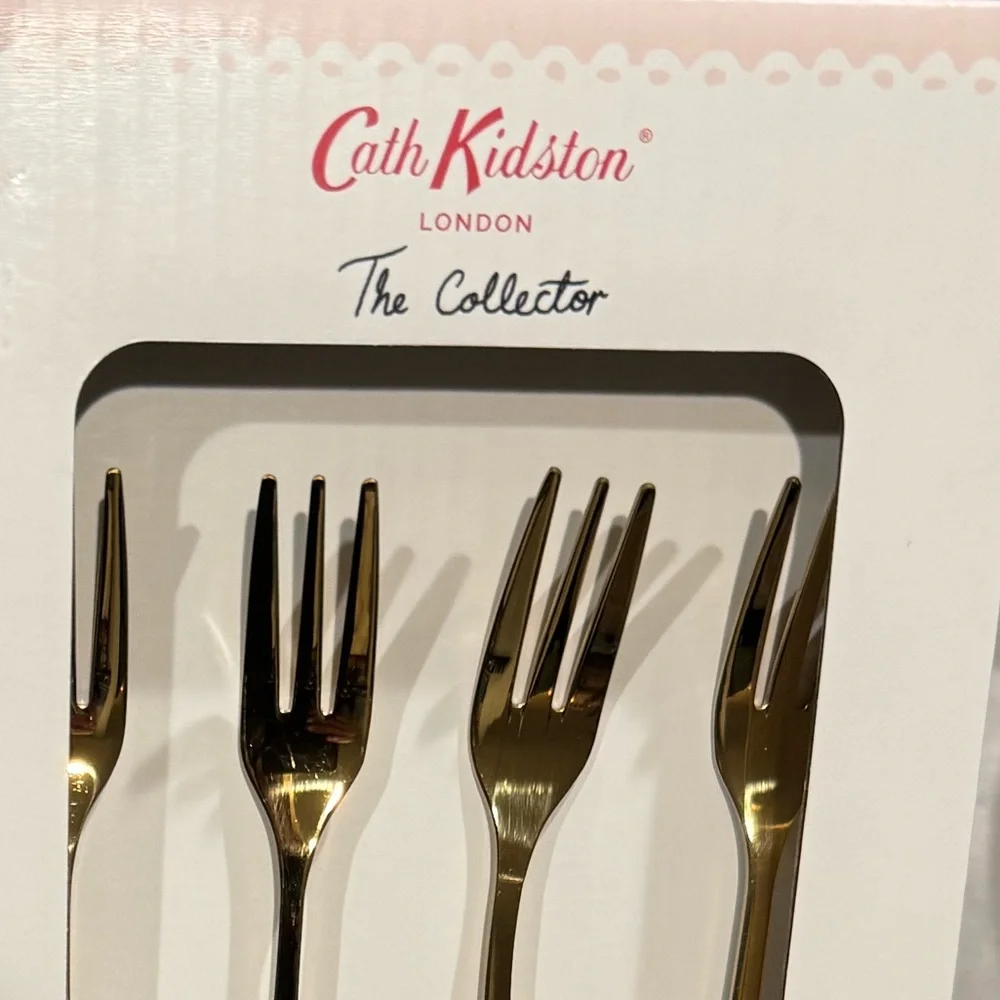 Cath Kidston Gold Cake Forks w/ Floral Handles- set of 4! Fun& functional forks
